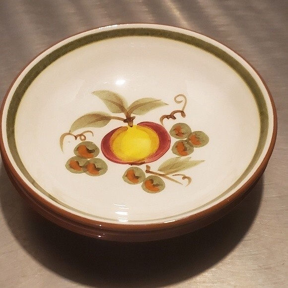 Stangl Apple Delight Vintage 1960's - 5.5" Desert or Snack Bowls - Set of 2 - Picture 2 of 10